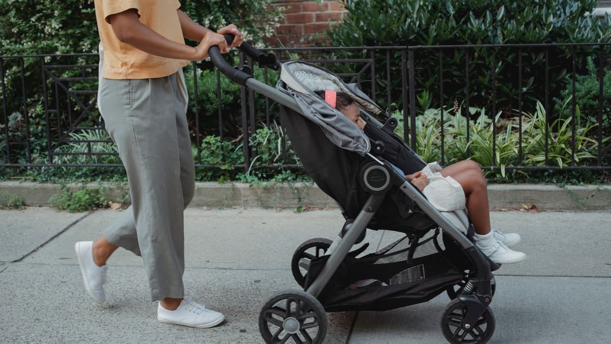 Bugaboo Butterfly vs Bee: Which Mid-Range Bugaboo Is Right for You?